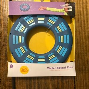 Sun Squad Blue Water Spiral Toss